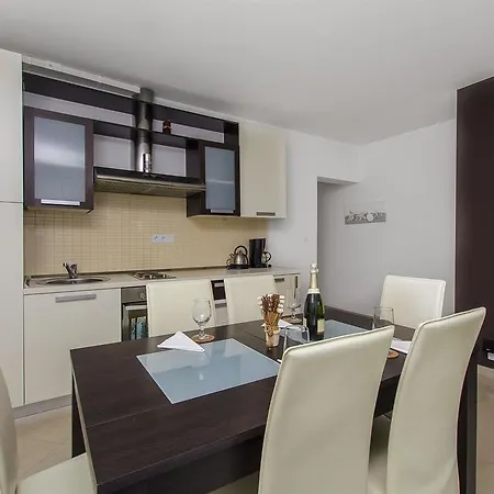 Marija Διαμέρισμα Rogoznica (Sibenik-Knin)