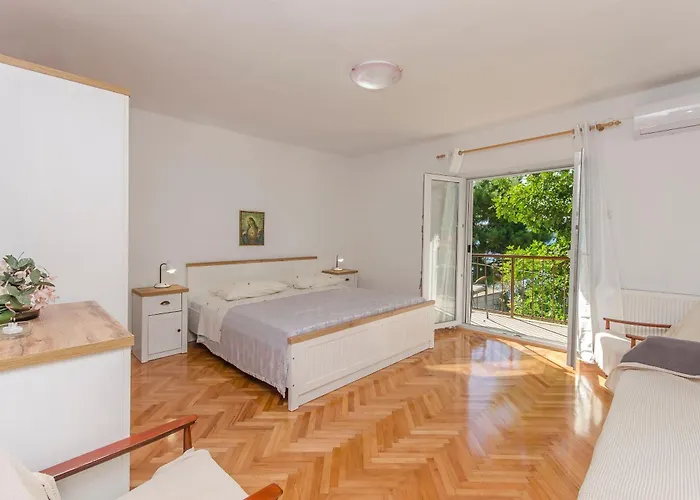 Marija * Рогозница